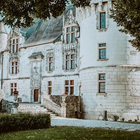 Chateau De Bed & Breakfast