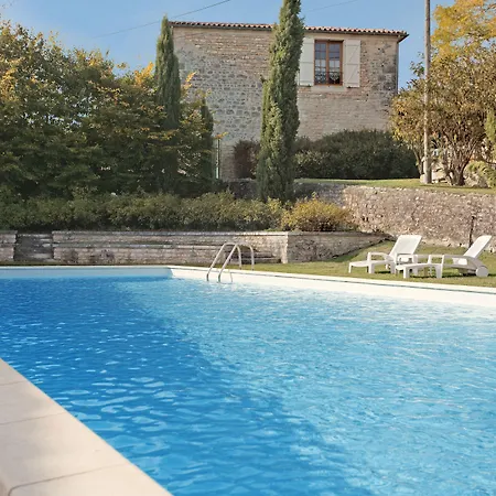 Chateau De Bed & Breakfast Crazannes